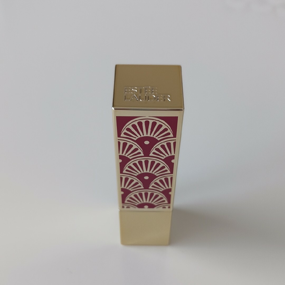 Estee Lauder(エスティローダー)のエスティローダー新品　リップスティック コスメ/美容のベースメイク/化粧品(口紅)の商品写真