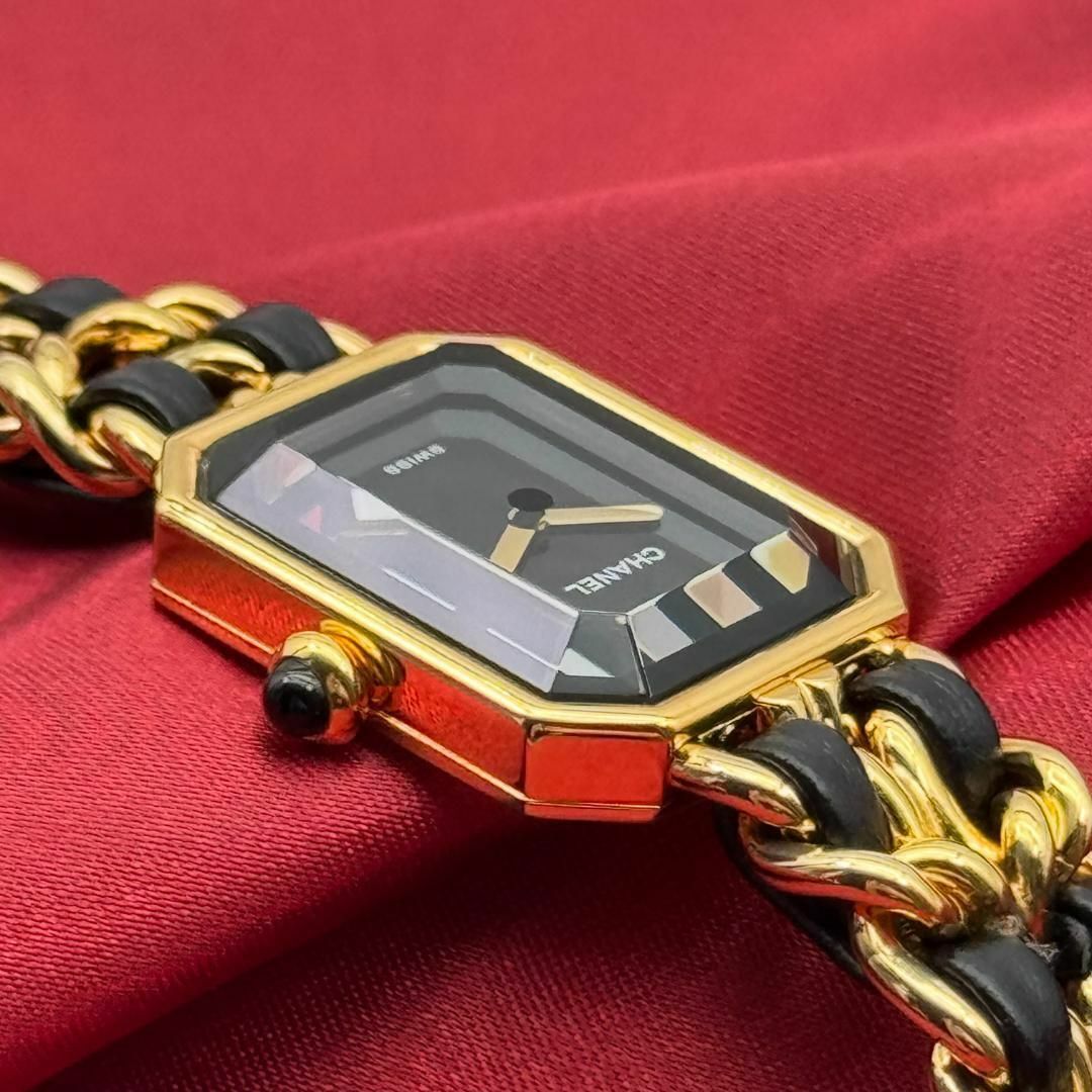 CHANEL(シャネル)の新品仕様 シャネル プルミエールL ゴールド クォーツ 腕時計 A154 レディースのファッション小物(腕時計)の商品写真