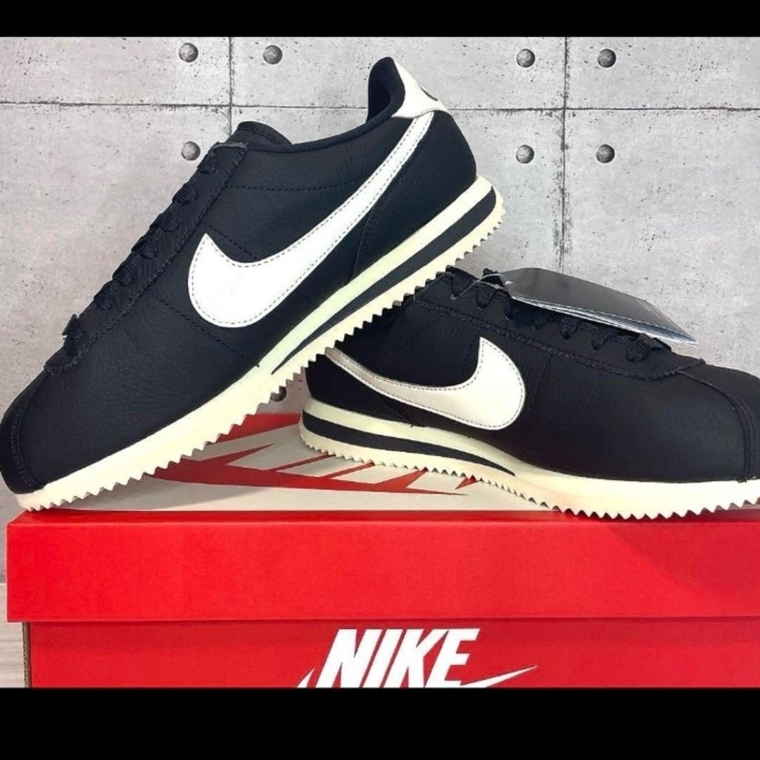 NIKE(ナイキ)のNIKE W CORTEZ ナイキ　コルテッツ　レザー　ブラック　28.5cm メンズの靴/シューズ(スニーカー)の商品写真