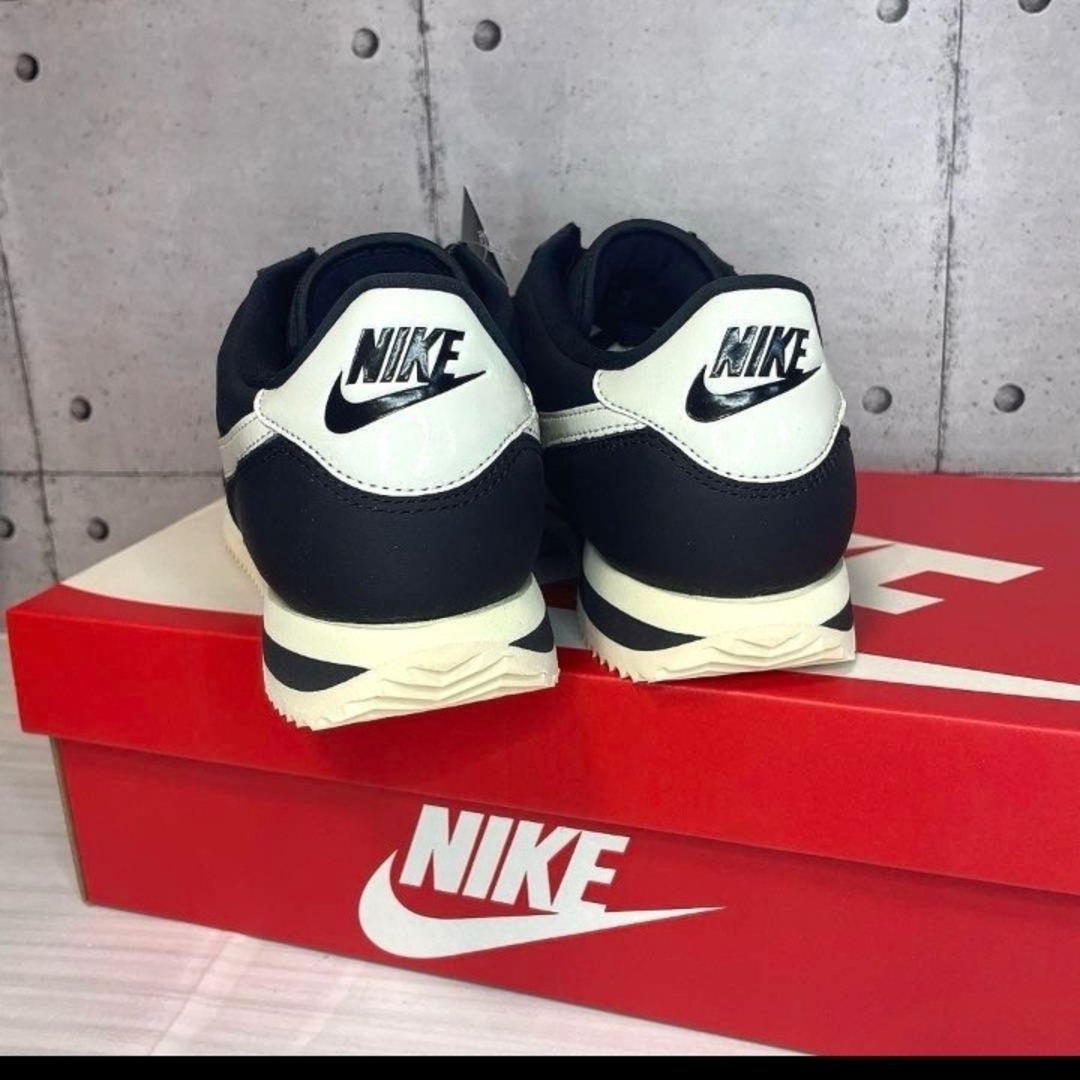 NIKE(ナイキ)のNIKE W CORTEZ ナイキ　コルテッツ　レザー　ブラック　28.5cm メンズの靴/シューズ(スニーカー)の商品写真