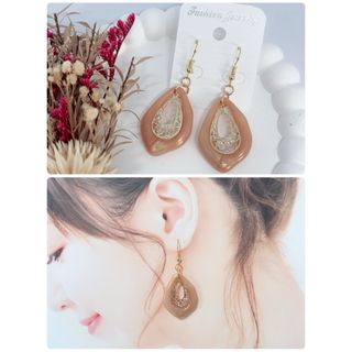 ハンドメイドピアス❤️ゴールドチャーム×マーブルくすみピンクしずくピアス❤️大ぶり