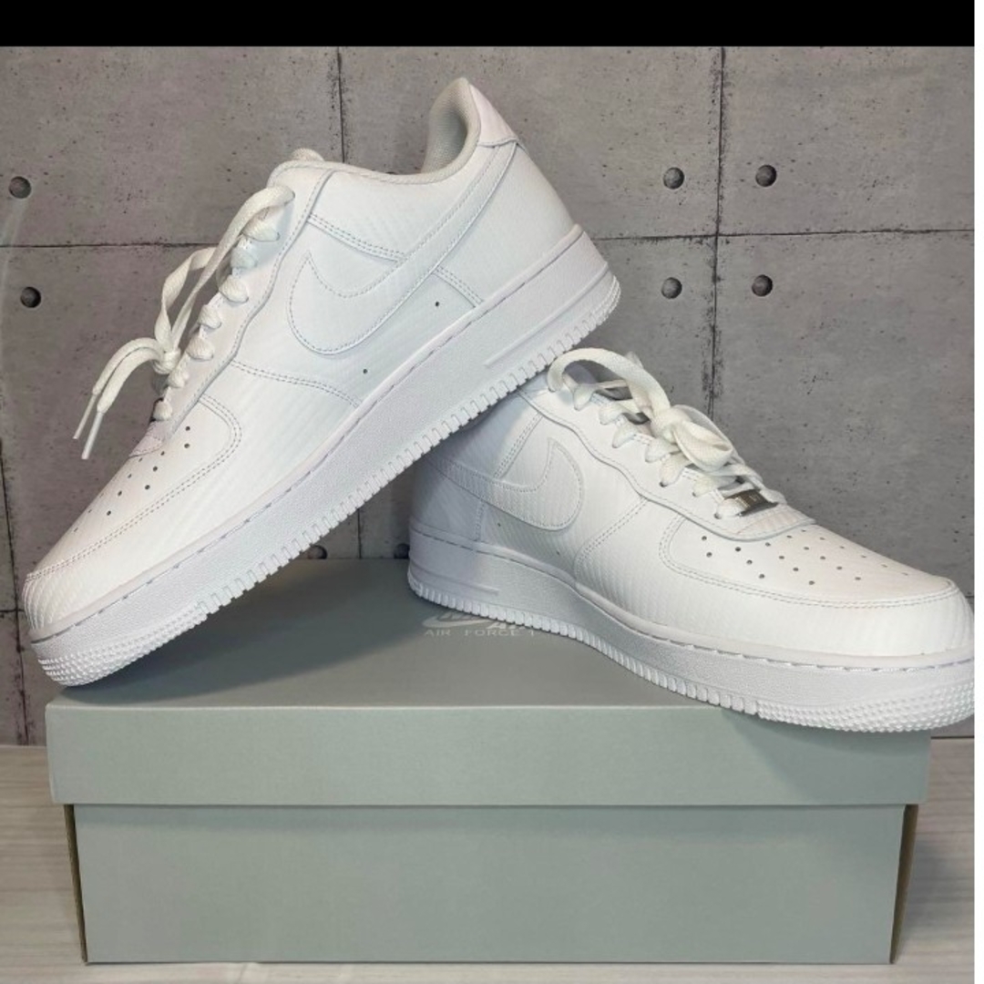 NIKE(ナイキ)のNIKE AIR FORCE 1 '07 ナイキ　エアフォース1 30.5cm メンズの靴/シューズ(スニーカー)の商品写真