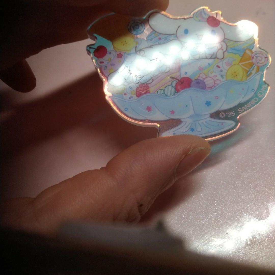 シナモンバッジ1つ エンタメ/ホビーのおもちゃ/ぬいぐるみ(キャラクターグッズ)の商品写真