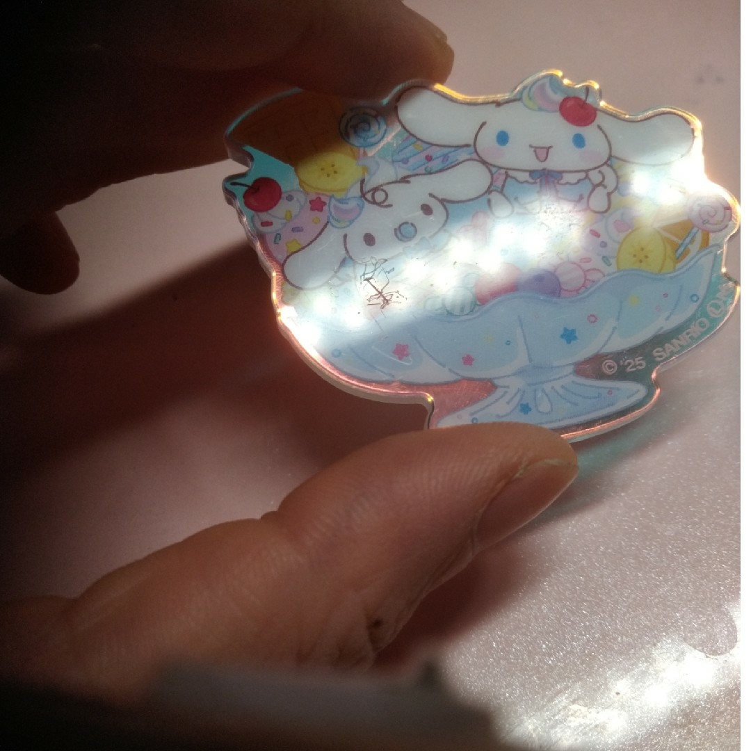 シナモンバッジ1つ エンタメ/ホビーのおもちゃ/ぬいぐるみ(キャラクターグッズ)の商品写真