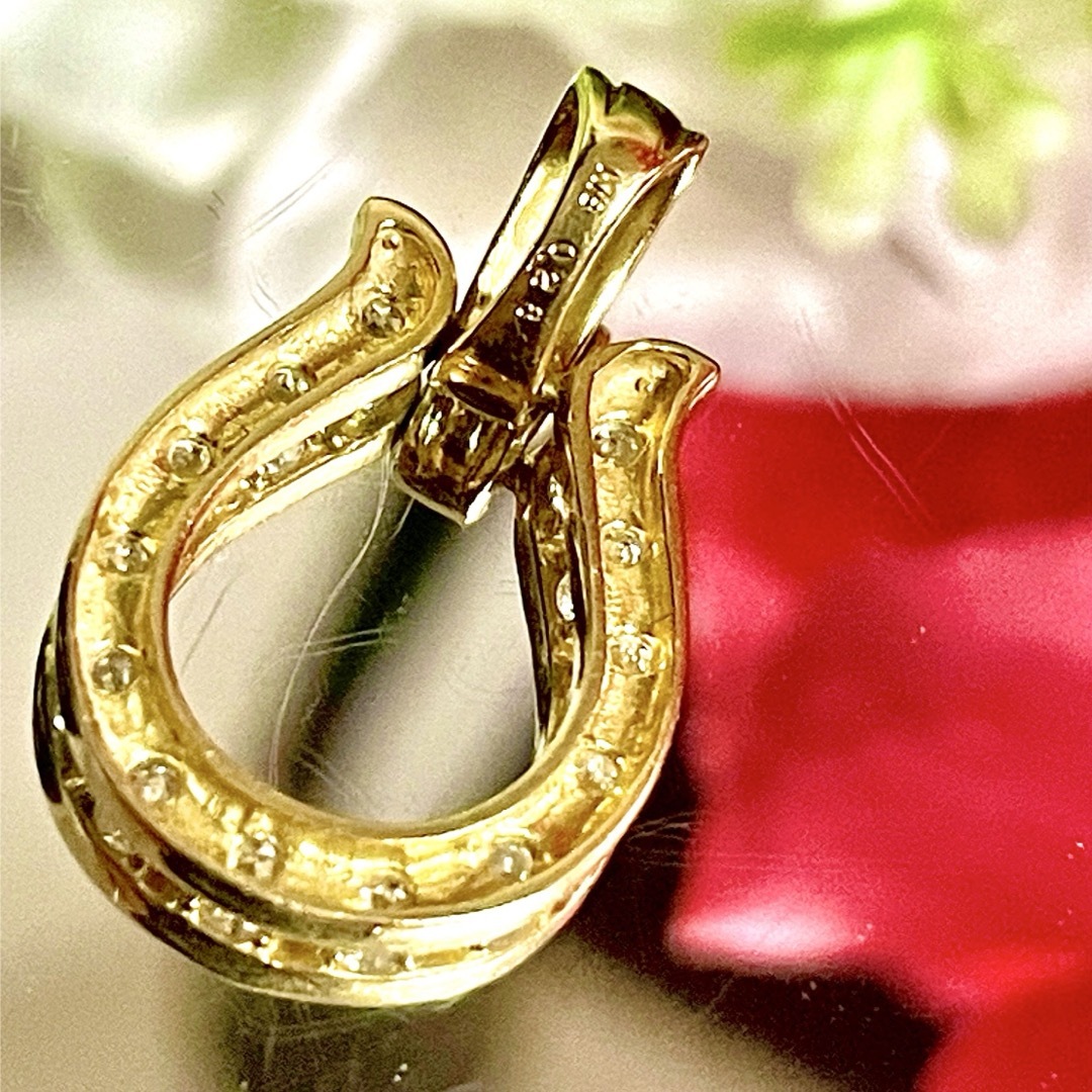 K18 ダイヤモンド付 ホースシュー ペンダントトップ 馬蹄 D集0.28ct メンズのアクセサリー(ネックレス)の商品写真