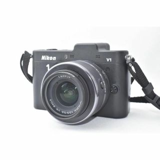 【美品】Nikon 1 V1 ブラック 10-30mmレンズキット(ミラーレス一眼)