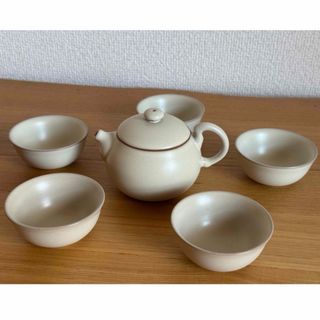 陶作坊　中国茶器　急須1点　湯呑み5点　アイボリー