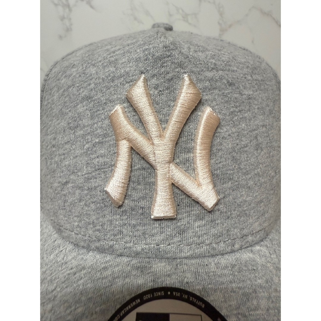 NEW ERA(ニューエラ)のNewera 9forty ニューヨークヤンキース ストラップバックキャップ メンズの帽子(キャップ)の商品写真