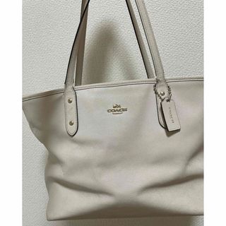 コーチ(COACH)のCOACH(コーチ)/トートバッグ/ホワイト/レザー(トートバッグ)