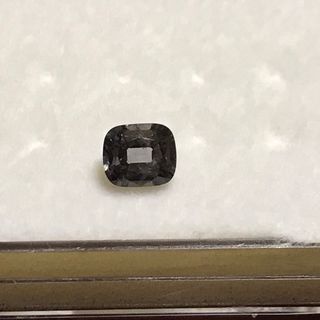 グレースピネル クッションカット