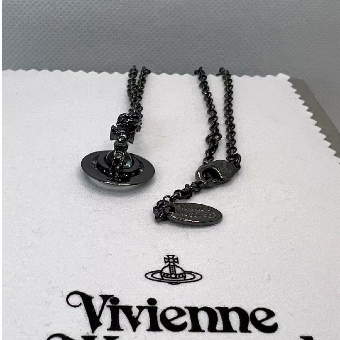 Vivienne Westwood(ヴィヴィアンウエストウッド)のヴィヴィアンウエストウッド　ミニオーブ　ネックレス レディースのアクセサリー(ネックレス)の商品写真
