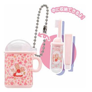 マロンクリームストラップ　サンリオガチャガチャ　レトロミニチュアチャーム　
