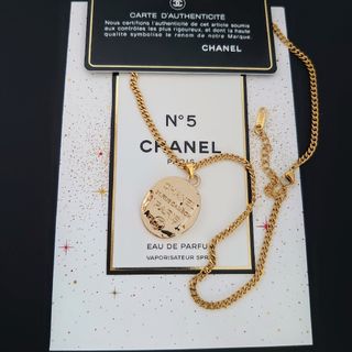 シャネル(CHANEL)のCHANEL　オーバルプレート　ゴールド　ネックレス(ネックレス)