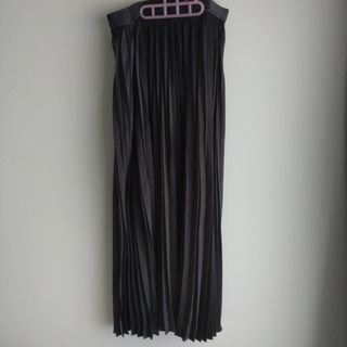 グローブ(grove)のGROVE (Women)　サテンプリーツスカート(ロングスカート)