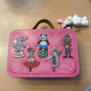 パンダのトランク缶 青山デカーボ チャーム付き