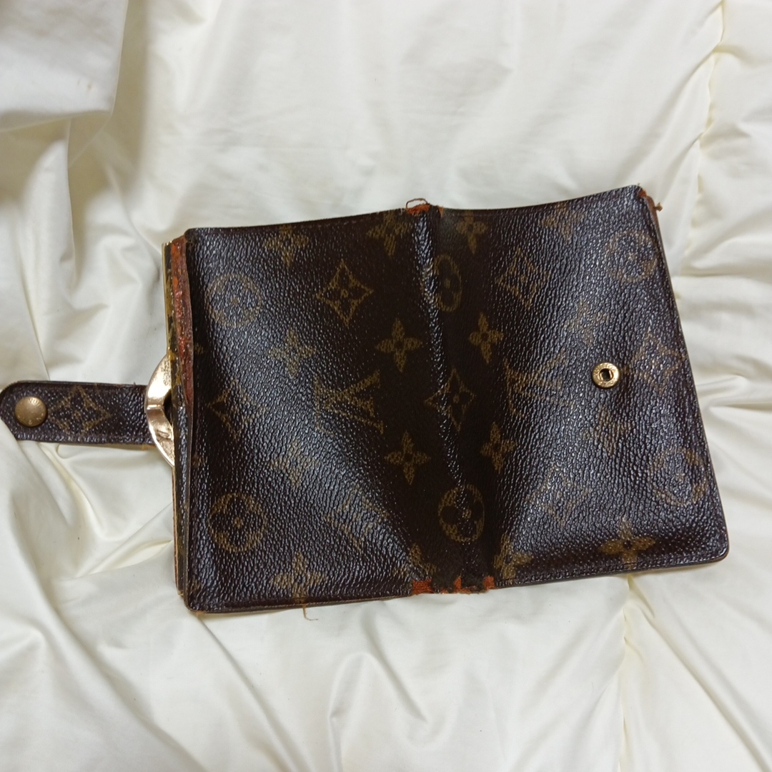LOUIS VUITTON(ルイヴィトン)の正規品 ルイヴィトン 折りたたみ財布 メンズのファッション小物(折り財布)の商品写真