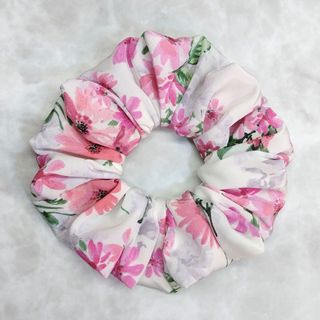 7244. シュシュ【よりどり3点980円対象商品】