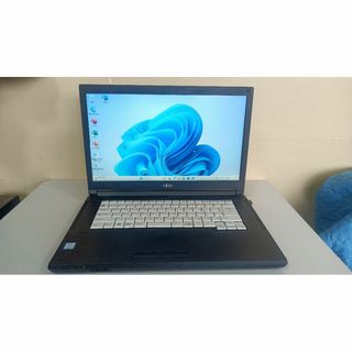 美品ノートパソコンFUJITSU第八世代Core i5 SSD128Gメモリ8G