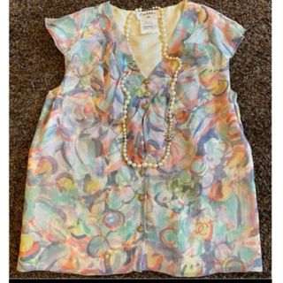 シャネル(CHANEL)のCHANEL シルク フリル ブラウス ココマーク 36 パステル柄 極美品！(シャツ/ブラウス(半袖/袖なし))