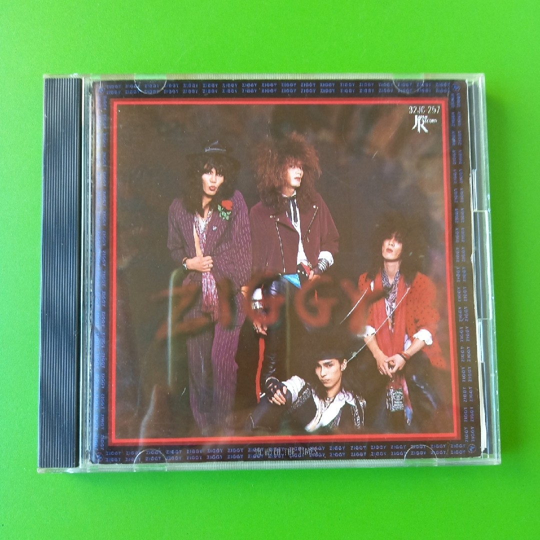 ZIGGY   IN WITH THE TIMES エンタメ/ホビーのCD(ポップス/ロック(邦楽))の商品写真