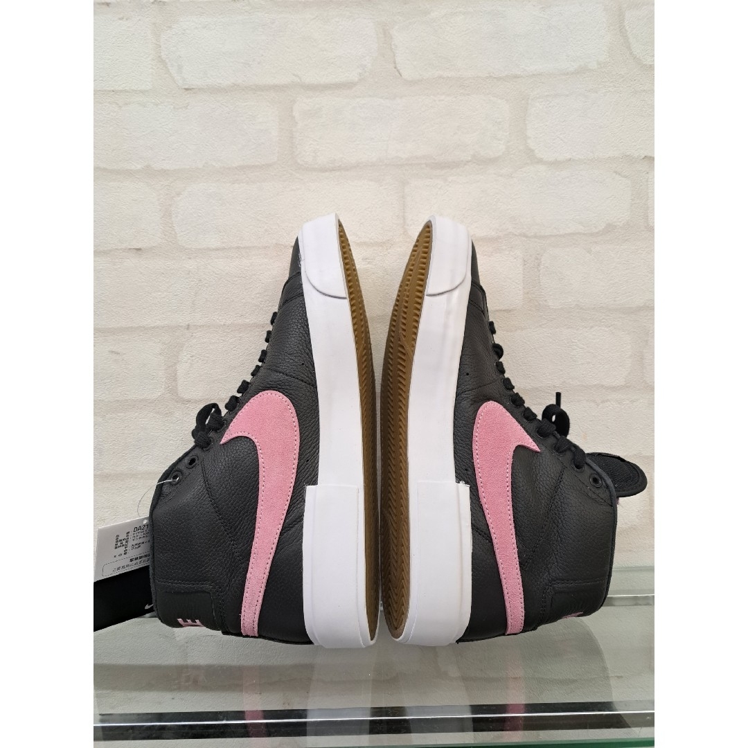NIKE(ナイキ)のNIKE SB ZOOM BLAZER MID EDGE  27.5cm メンズの靴/シューズ(スニーカー)の商品写真
