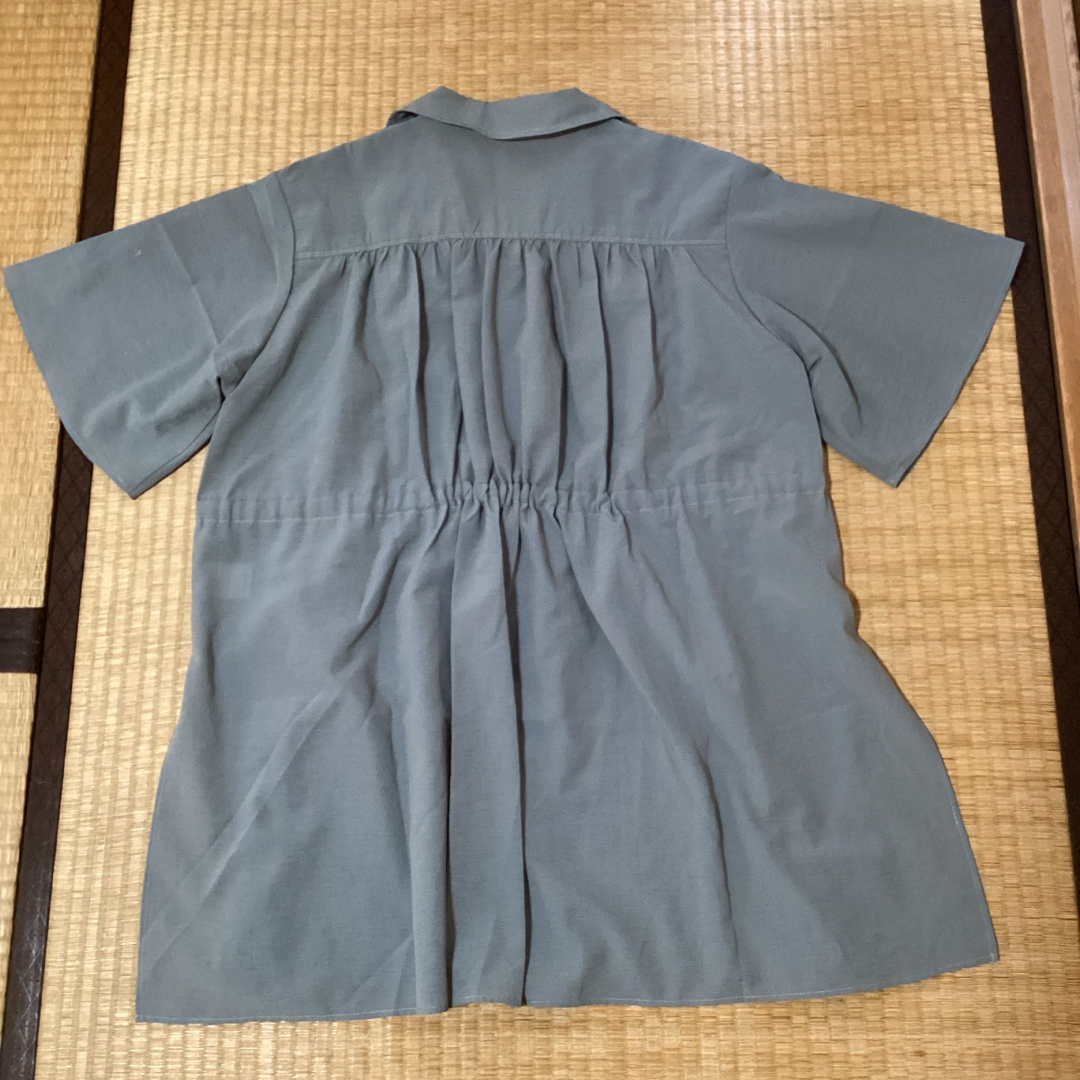 apart by lowrys(アパートバイローリーズ)のアパートバイローリーズ　 レディースのトップス(シャツ/ブラウス(半袖/袖なし))の商品写真