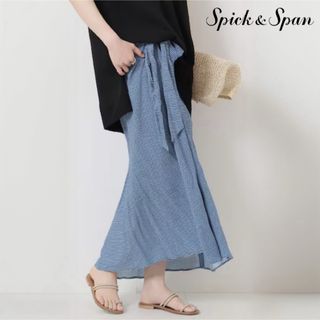 Spick & Span - スピックアンドスパン DEVEAUXスカーフプリントスカート ロング 総柄