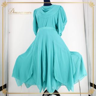 【美品 日本製社交ダンス衣装】 ブルー系 グリーン系 水色 青緑 ライトブルー 無地 上下セット レッスン パーティー ライトブルー系 ダンス衣装 衣装セット シンプルデザイン フォーマル トップス スカート(ダンス/バレエ)