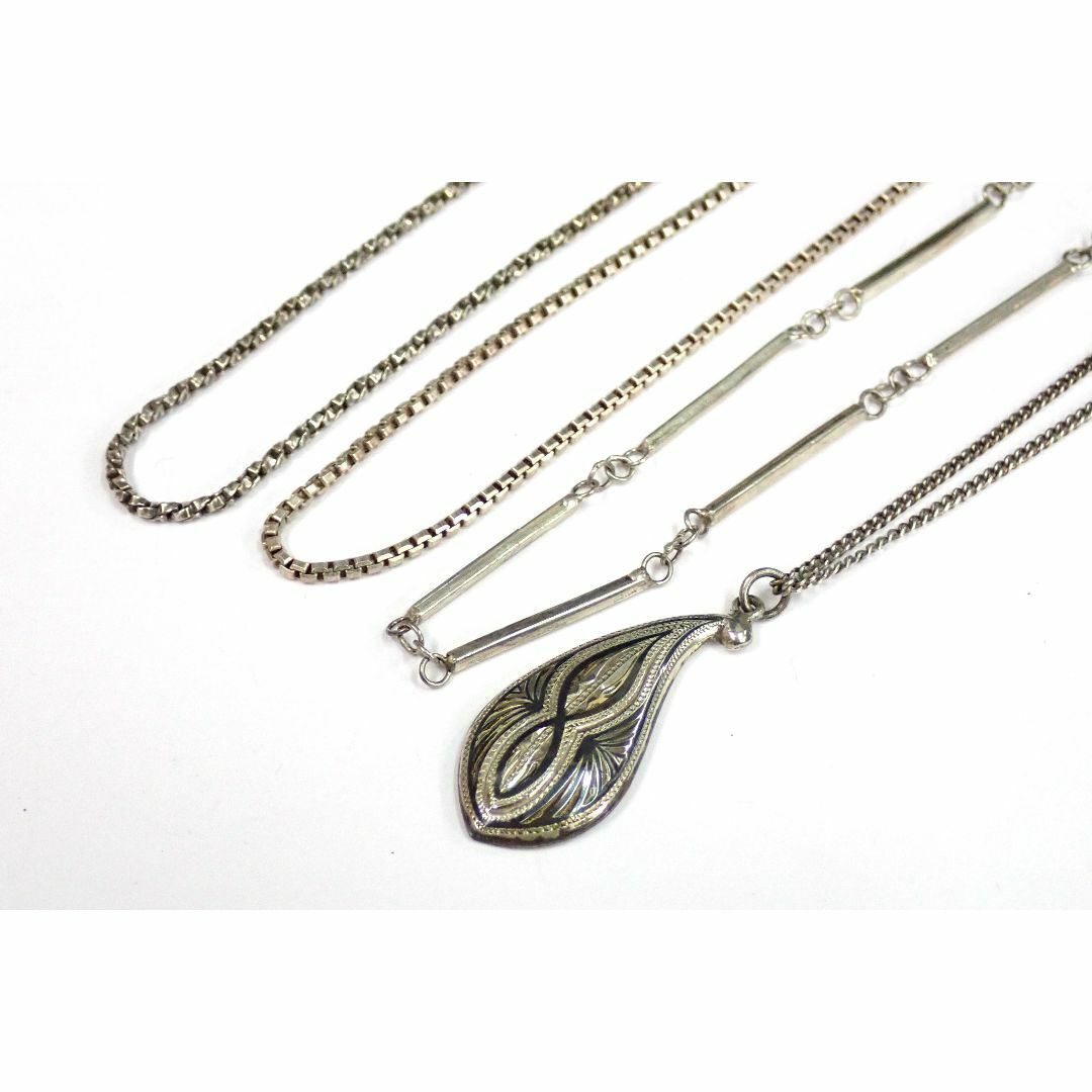 925/SILVER刻印 シルバ－ ペンダントトップ/ネックレス まとめて レディースのアクセサリー(ネックレス)の商品写真