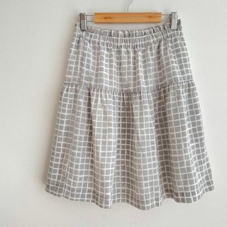 ユニクロ(UNIQLO)のユニクロ 総柄 グレー チェック フレア スカートSサイズ ウエストゴム キレイ(ひざ丈スカート)