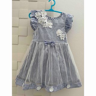 ひらひらワンピース　さわやか　かわいい　95cm