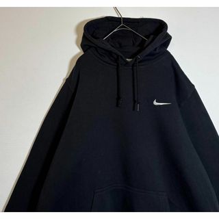 NIKE ナイキ　ワンポイント刺繍ロゴ　スウッシュ　裏起毛　パーカー