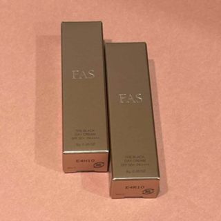 ファンアートスタジオ(FAS)の8g×2本　FAS ファス　ザブラックデイクリーム　日やけ止め(日焼け止め/サンオイル)