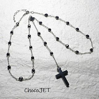 ブラックヘマタイト・ロザリオネックレス チェコビーズ・クロスネックレス 黒色Ｙ字(ネックレス)