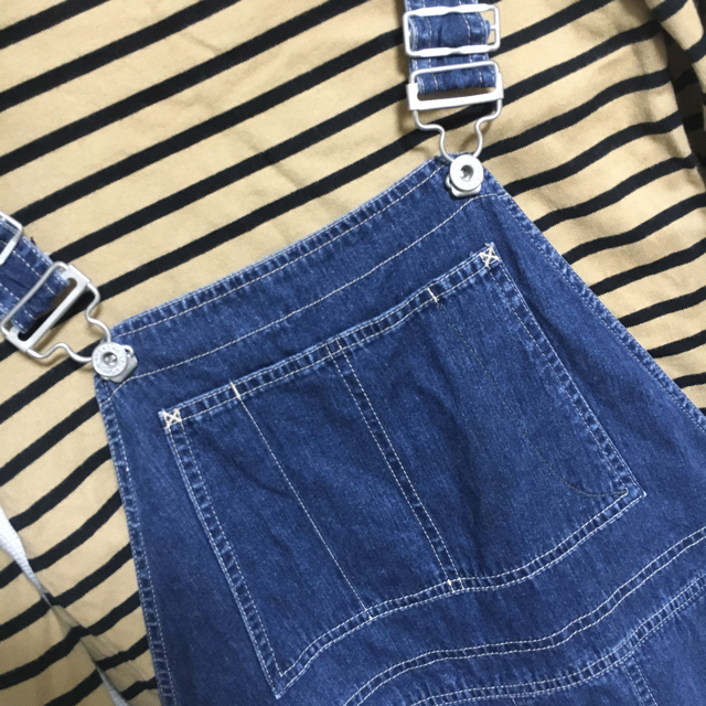 GAP(ギャップ)のデニムジャンパースカート サロペット GAP レディースのワンピース(ひざ丈ワンピース)の商品写真