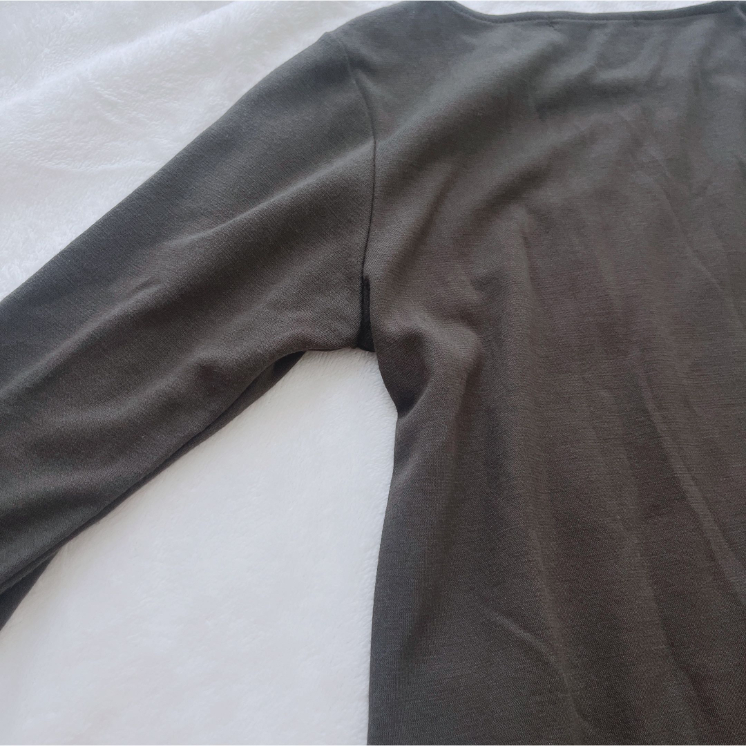 URBAN RESEARCH DOORS(アーバンリサーチドアーズ)の極美品アーバンリサーチドアーズ　カーキフリンジトップス　Tシャツ　七分袖　フリー レディースのトップス(カットソー(長袖/七分))の商品写真