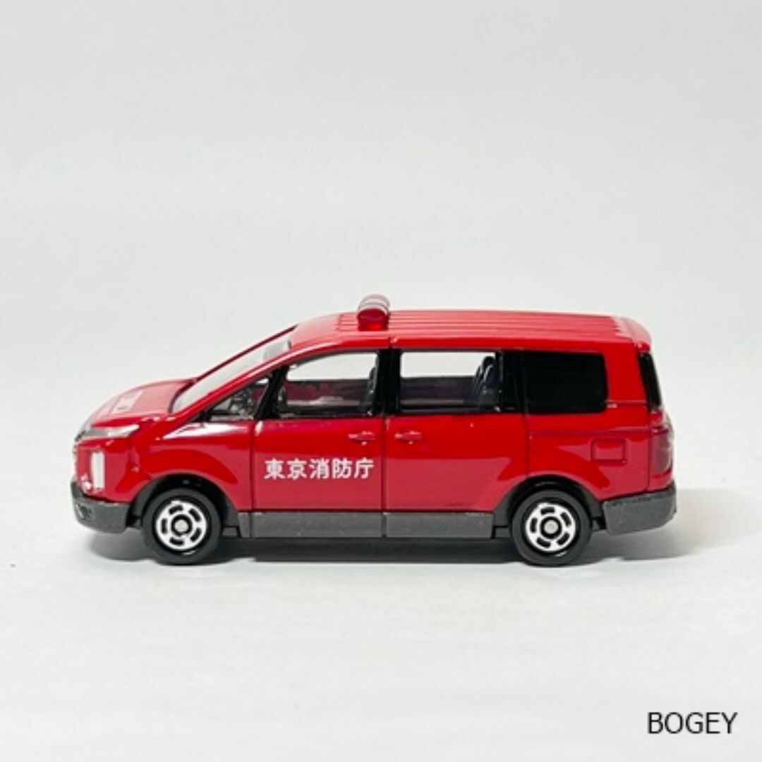 Takara Tomy(タカラトミー)の【限定】トミカイベントモデル No.30 三菱 デリカD:5 消防指揮車 箱 エンタメ/ホビーのおもちゃ/ぬいぐるみ(ミニカー)の商品写真
