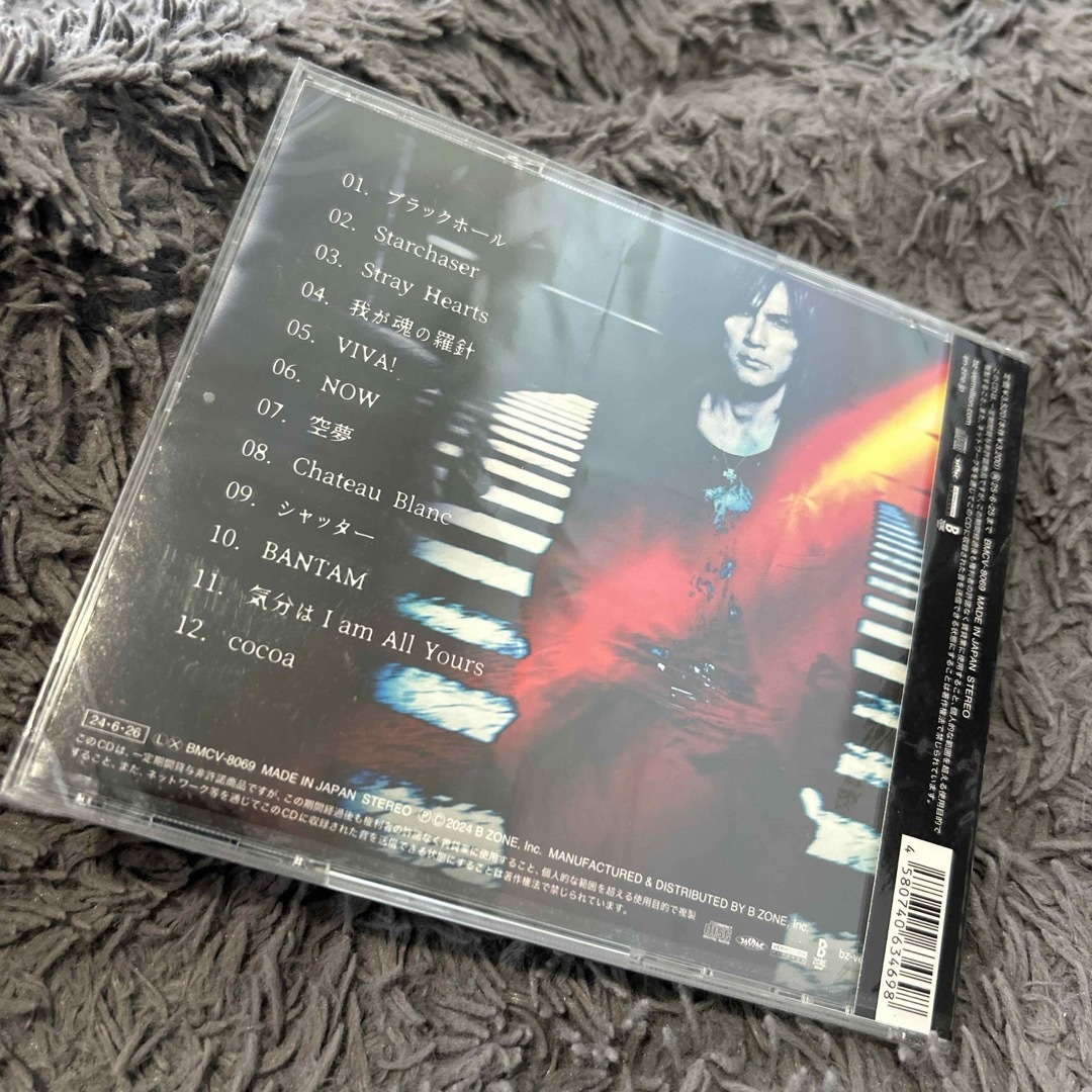 B'z(ビーズ)の新品未開封 只者 稲葉浩志 通常盤 B'z エンタメ/ホビーのCD(ポップス/ロック(邦楽))の商品写真