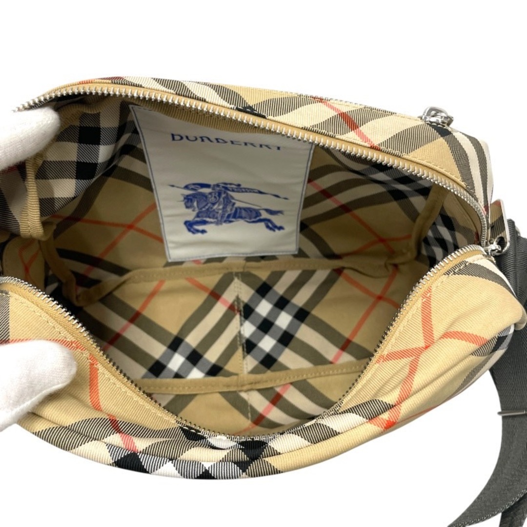 BURBERRY(バーバリー)の【BURBERRY】バーバリー クロスボディ 8091320 ショルダーバッグ
 メンズ チェック柄 ホースフェリー ベージュ レディース メンズのバッグ(ショルダーバッグ)の商品写真