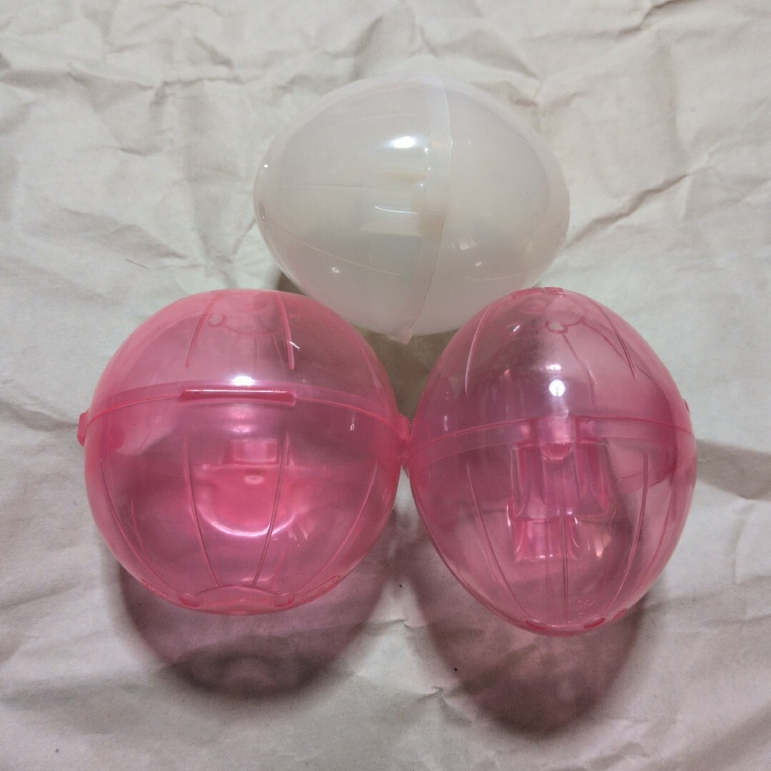 [30×3]バンダイ ガチャ玉 楕円 3個セット ハンドメイドの素材/材料(その他)の商品写真