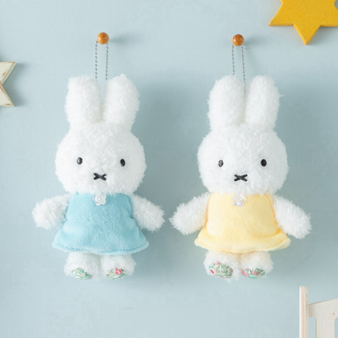 Flower Miffy ほわほわマスコット ネモフィラブルー ミモザイエロー エンタメ/ホビーのおもちゃ/ぬいぐるみ(キャラクターグッズ)の商品写真