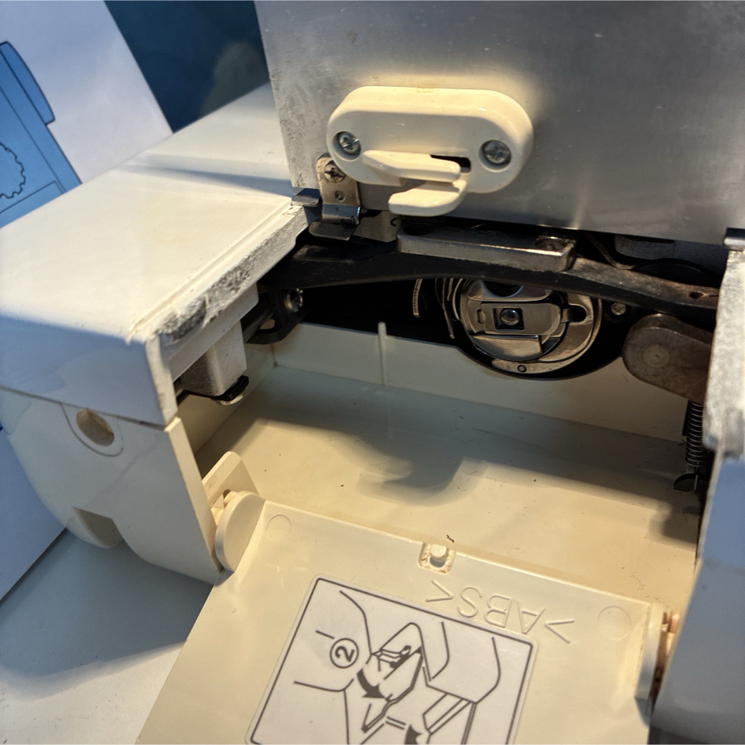 ブラザー　自動糸切り　職業用ミシン　AKT-8 ハンドメイドのハンドメイド その他(その他)の商品写真