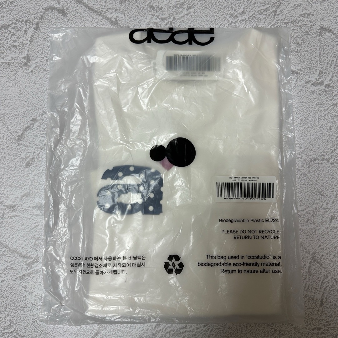 新品　aeae 白　Tシャツ　ホワイト　韓国限定　日本未入荷　正規品　半袖 レディースのトップス(Tシャツ(半袖/袖なし))の商品写真