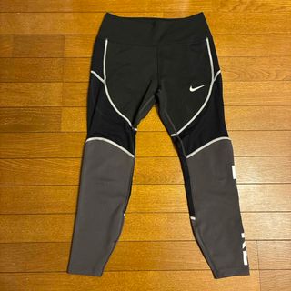 レディース　NIKEトレーニングスパッツ
