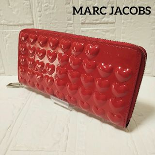 MARC JACOBS - 390美品 マークジェイコブス 長財布 ラウンドジップ ハートエンボス加工 赤