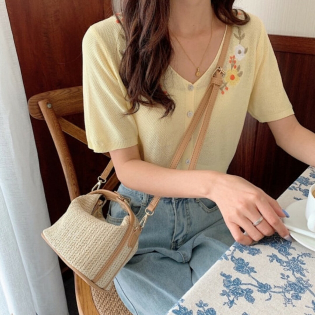ベルトハンドル ストロー ショルダーバッグ 韓国 10代 20代 30代 新品 レディースのバッグ(かごバッグ/ストローバッグ)の商品写真