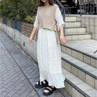 【archives】 透かし編みベスト＋シワ加工 シアーワンピース