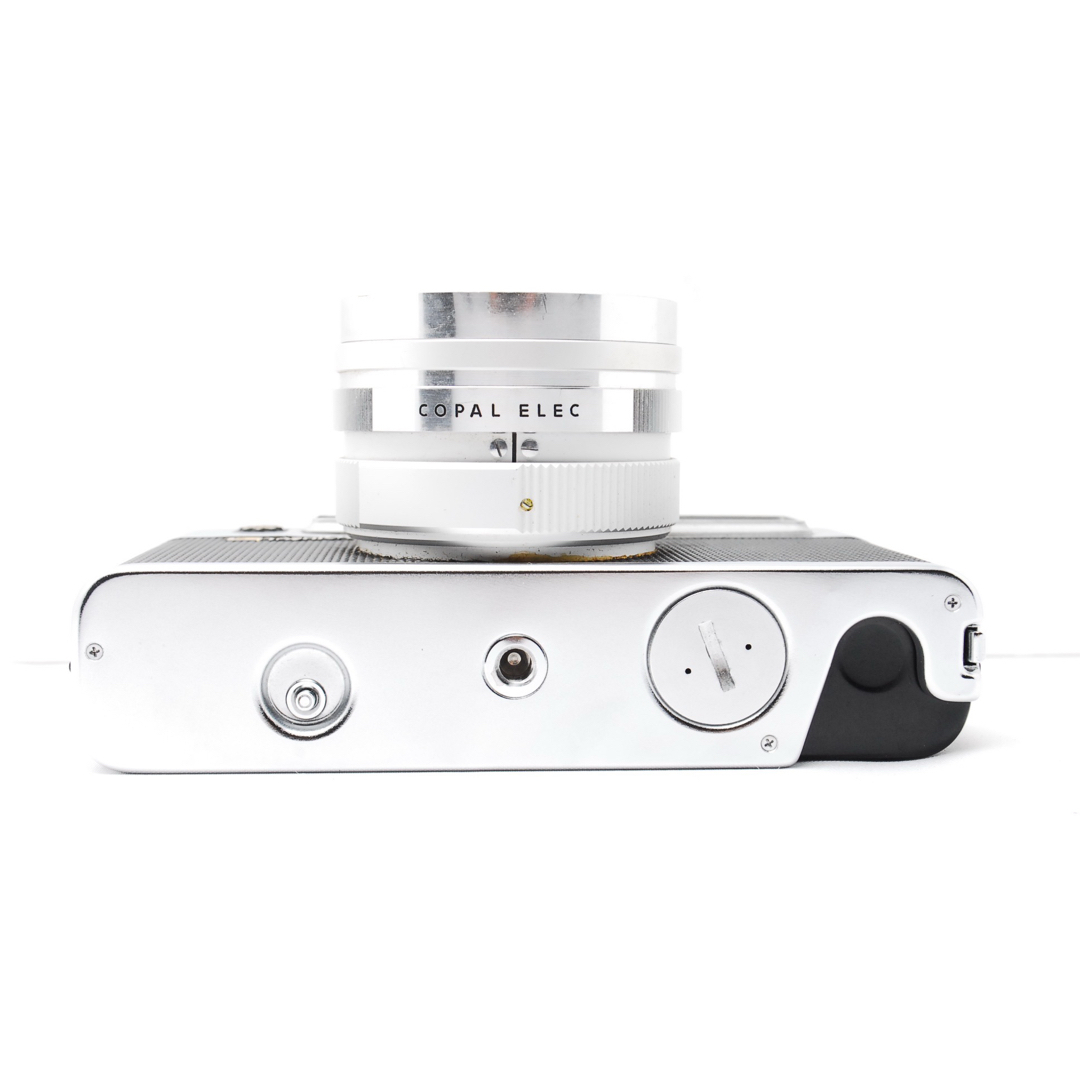 YASHICA ELECTRO 35 45mm F1.7 動作一部OK 現状品 スマホ/家電/カメラのカメラ(フィルムカメラ)の商品写真