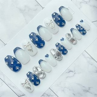 2327.（全サイズ現品販売）ネイビーフレンチ×ビジューネイルチップ(ネイルチップ)