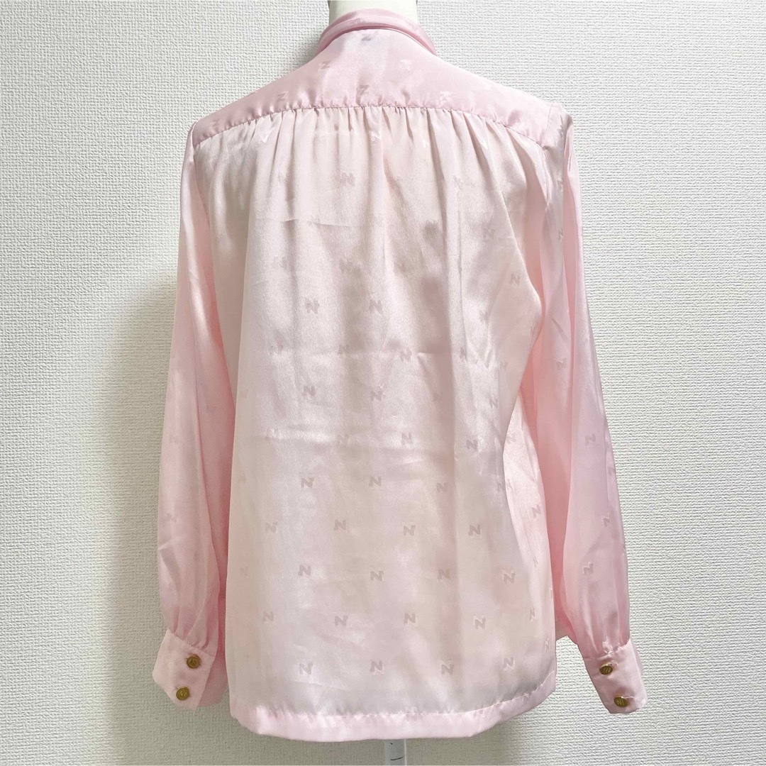 NINA RICCI(ニナリッチ)のNINA RICCIニナリッチ ボウタイ リボン ブラウス ピンク ヴィンテージ レディースのトップス(シャツ/ブラウス(長袖/七分))の商品写真